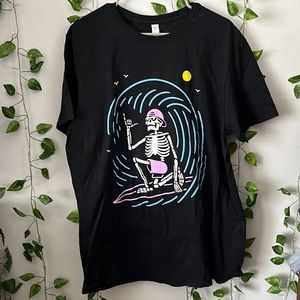 Skeleton tee